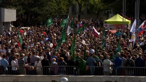 Pochod za život prilákal do Bratislavy asi 50 tisíc ľudí