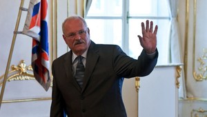 Protestujúci si zmýlili adresu, odkazuje Gašparovič