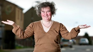 Zabudnite na neohrabanú Susan Boyle: S novým účesom a imidžom je z nej iná žena!