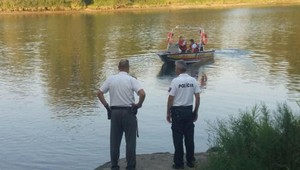 Záchranné zložky našli šesťročného Róberta. Jeho telo bolo v zátoke