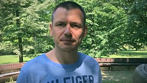 Bývalý príslušník tajnej služby, Peter Tóth, zakladá politickú stranu