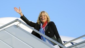Na Slovensko priletela prvá dáma USA Jill Biden