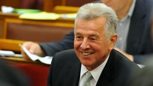 Pál Schmitt sa stal novým maďarským prezidentom