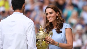Kate žiarila na Wimbledone, a čo Meghan? Na tenise by ste ju hľadali márne