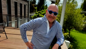 Doma je hviezda, v zahraničí brigádnik?! Michal David je hodinový manžel!