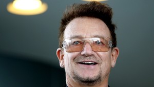 Bono napísal pieseň venovanú obetiam teroristických útokov v Paríži
