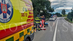 Tragická nehoda autoškoly: Žiak zraneniam podľahol a inštruktor skončil v nemocnici