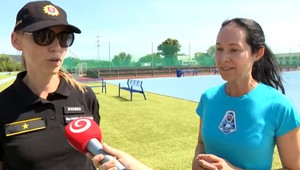 Policajná akadémia vyžaduje od študentov fyzickú pripravenosť. Ako zvládla testy rektorka?