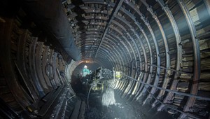 Ďalší banník podľahol zraneniam po otrasoch v uhoľnej bani