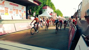 Skvelý taktik Sagan v špurte víťazom tretej etapy Eneco Tour