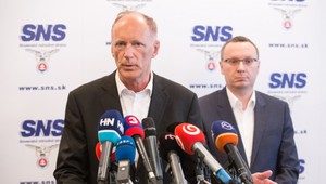 NAŽIVO: Tlačovka SNS ku globálnemu paktu OSN o utečencoch