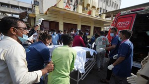 OBRAZOM: Z fotografií z miesta nehody lietadla v Indii mrazí