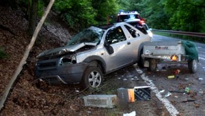 Po nehode na Bielej Hore zomrel vodič v terénnom aute, bol opitý