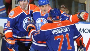 Višňovský dvakrát asistoval a Edmonton vyhral, s bodom aj Šatan a Valábik