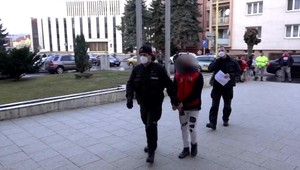 Pribúdajú vlámania do domov: Jednu partiu zlodejov prichytili policajti priamo pri krádeži