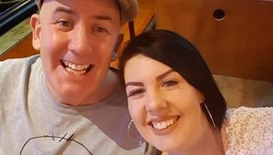 Otec chcel ochrániť dcéru pred pohľadmi mužov: Neuveríte, aké plavky jej kúpil