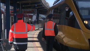 Denne sú v kontakte so stovkami ľudí, verejnosť na nich ale v súvislosti s koronavírusom zabúda