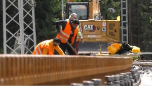 VIDEO: Vŕtalo sa, leštilo, čistilo a plombovalo. Tatranská zubačka dostala pred sezónou nové zuby