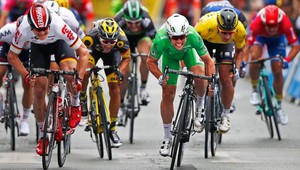 Cavendishov triumf v 3. etape, Sagan tesne štvrtý