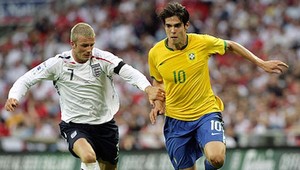 Zraneniami deptaní Angličania s Brazíliou, v Madride Argentína