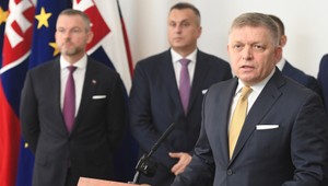 Novú vládu máme len pár dní. Podľa opozície je už jasné, kam Slovensko smeruje