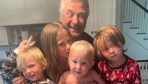 Herec sa pochválil fotkou novej rodiny, slávna exmanželka mu to TAKTO okomentovala!