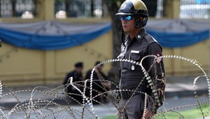 Krvavá oslava! Policajt zastrelil 6 kolegov, potom aj seba