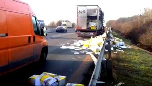 Na D1-ke havaroval kamión. Som rád, že žijem, odkazuje vodič