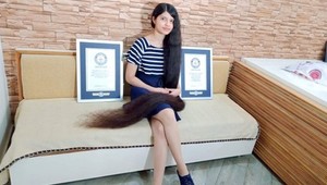 Šokujúca premena dievčaťa s najdlhšími vlasmi na svete: Svedčí jej TO teraz viac?