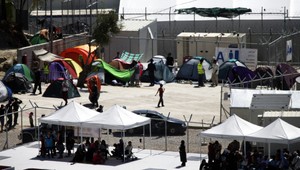 Napätie v táboroch stúpa, v Paríži sa pobili kurdskí a africkí migranti