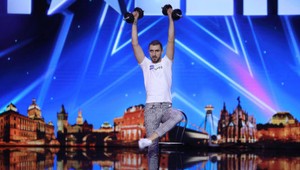 Kreativite sa medze nekladú. Juraj s činkami zaskočil porotu