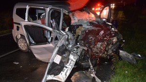 Hrozivá zrážka: Osobné auto sa zrazilo s vlakom