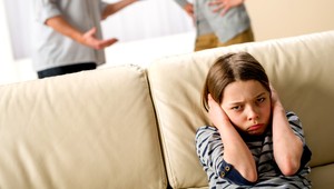 Na zmenu mena dieťaťa treba súhlas oboch rodičov, aj keď sa jeden nezaujíma