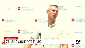 Tlačová beseda ministerstva životného prostredia k zálohovaniu fliaš