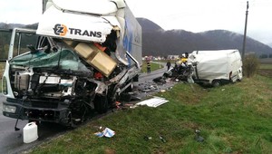 Vážna dopravná nehoda pri Terchovej skomplikovala dopravu