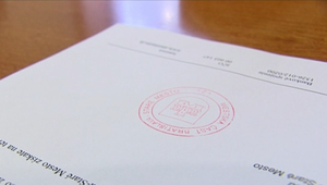 Je okrúhla pečiatka nadradená? Tvrdenia Petra Kotlára vyvolali vlnu reakcií