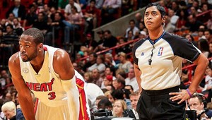 Prvá rozhodkyňa v NBA končí. Odpískala 919 zápasov