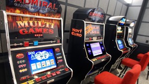 Zlodeji vybielili hracie automaty, ukradli takmer tri tisíc eur
