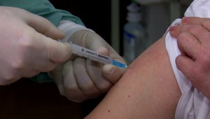 Druhou várkou vakcín začali očkovať v Žline, Martine, Trnave aj Trenčíne