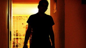 Zdravotník zneužíval deti a ubližoval bábätkám. Jeho posledná obeť mala niekoľko zlomených kostí, vrátane fraktúry lebky