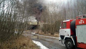 Výbuch munície v českej továrni, vyhlásili tretí stupeň pohotovosti