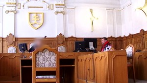 Podmienečné tresty za šírenie extrémizmu na webe a na tele