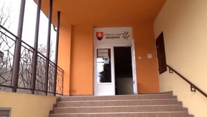 Z obce zmizli pred voľbami peniaze z účtu. Podozrenie padá na jej zamestnankyňu