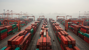 Trumpova obchodná vojna by mohla čínske tovary presmerovať do Európy