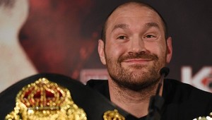 Fury zaháňa démonov alkoholom a kokaínom