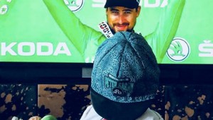 FOTKA, ktorá roztápa srdcia. Saganovi fandil v drese aj synček Marlon