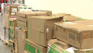 Slováci nakupujú ako o život. Kuriéri doručia pred Vianocami až 150-tisíc balíkov denne