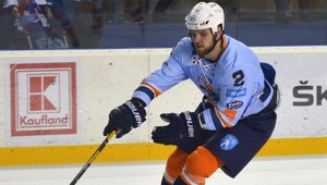 Dudáš s tvrdšími hokejkami pálil rýchlejšie ako v KHL aj NHL