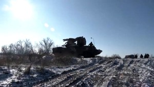 318. deň na Ukrajine: Aj keď Putin navrhol prímerie počas sviatkov, ruské ostreľovanie neprestalo