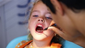 S ročným dieťaťom k zubárovi. Prevetnívna prehliadka je bezplatná